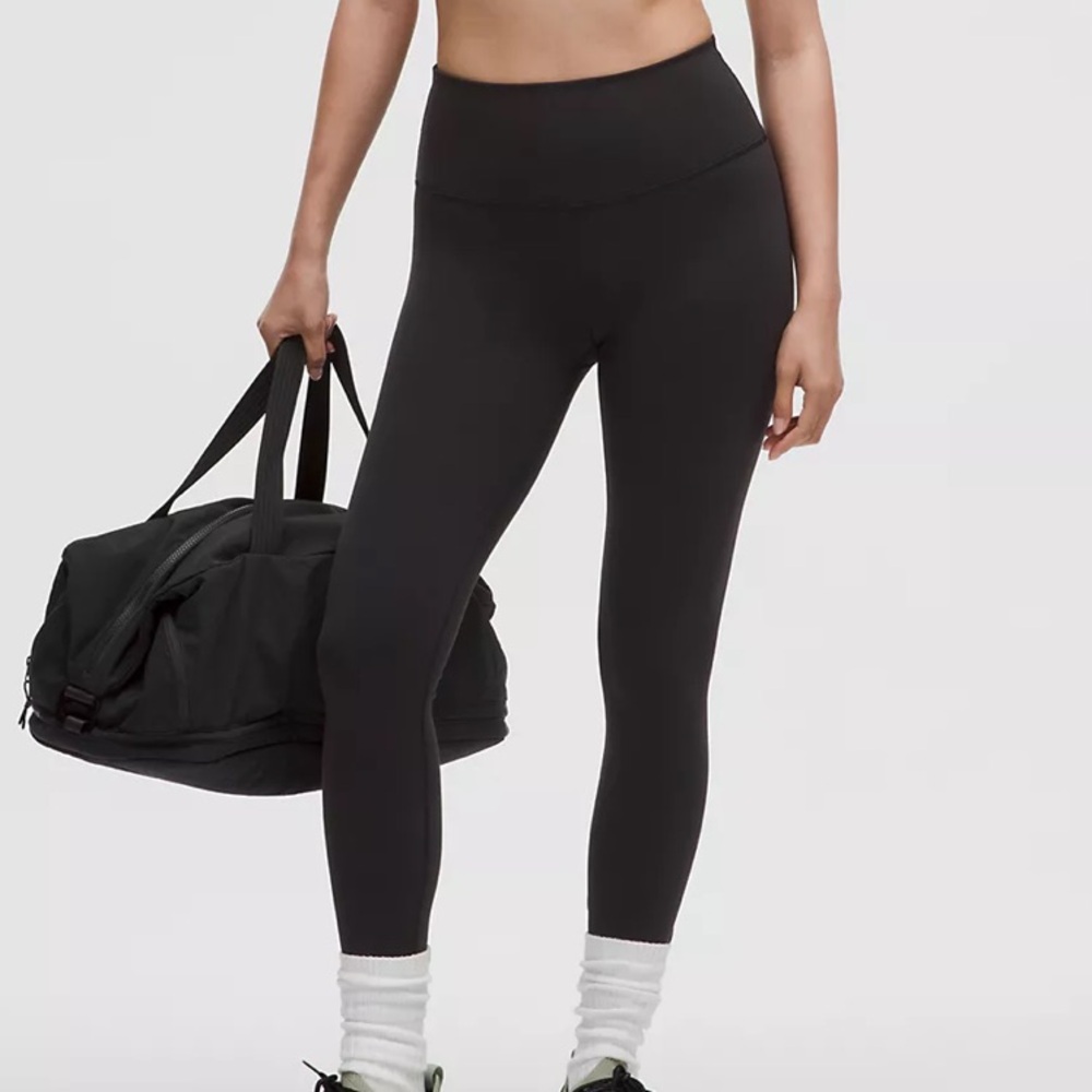 Lululemon Wunder Train high rise 25”